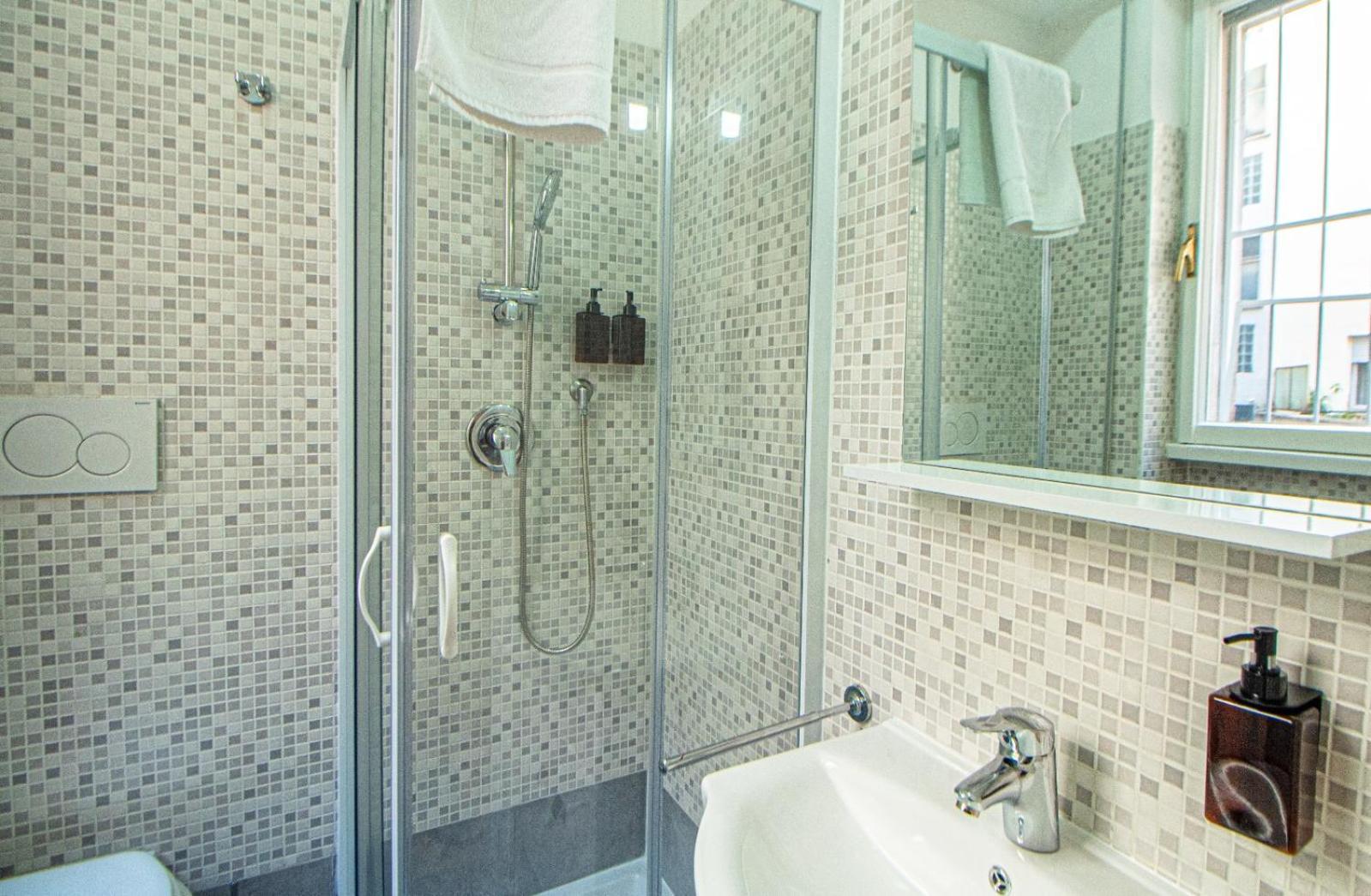 Guest house Rhome 34 *