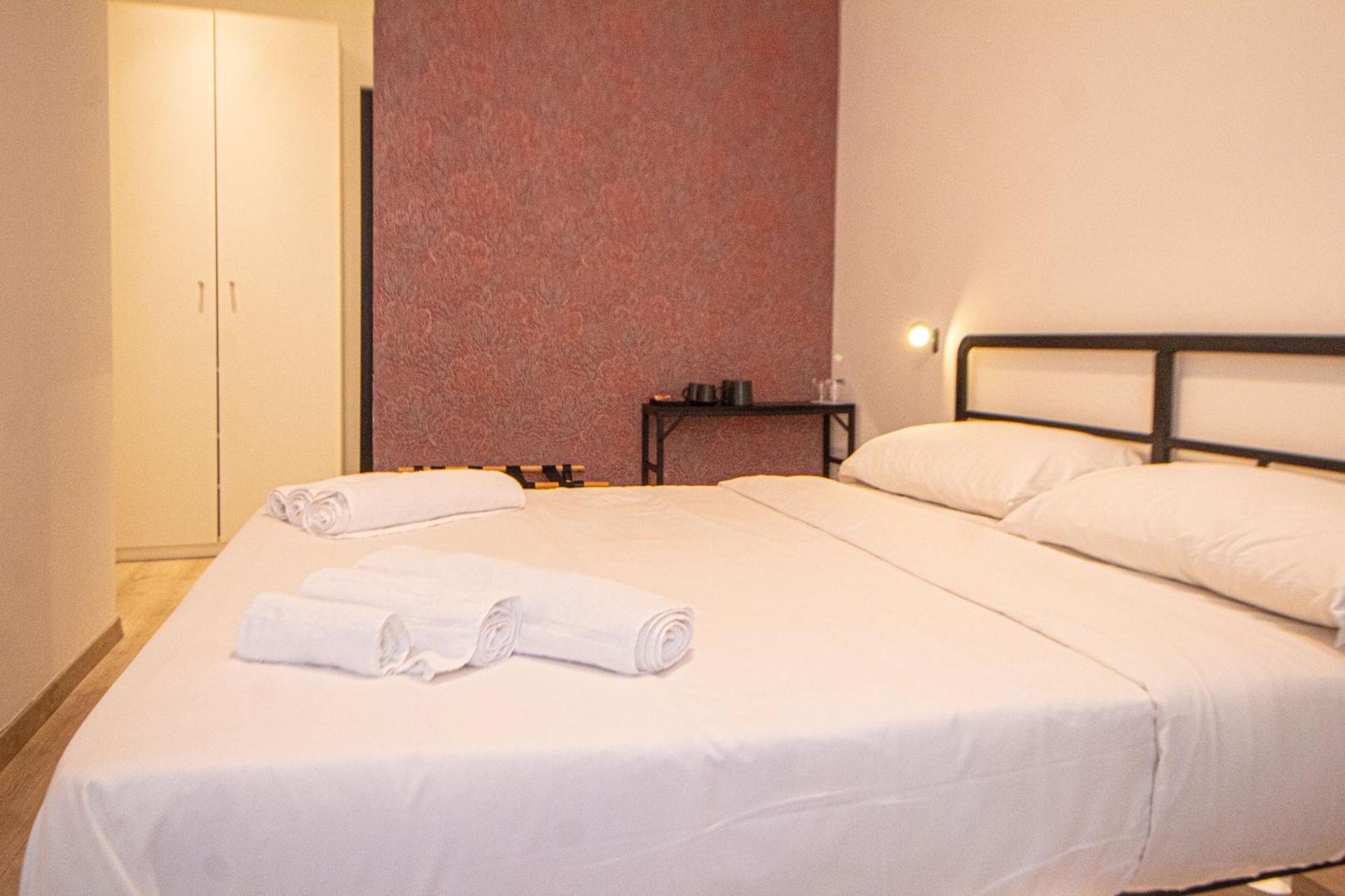 Rhome 34 Guest house