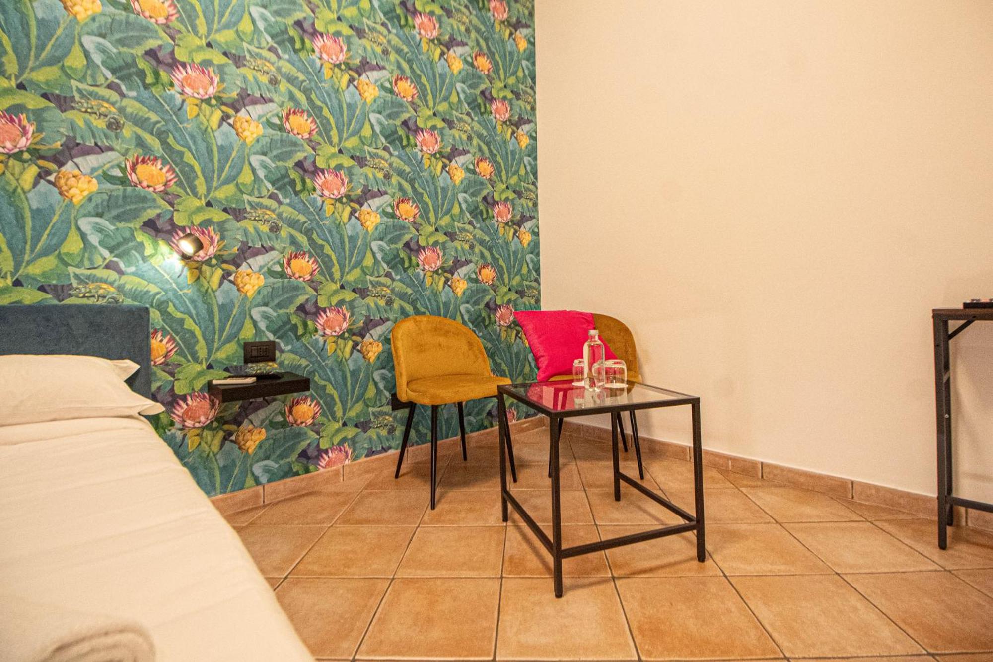Rhome 34 Guest house